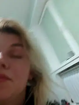 Snapshot of Linda_Gregory chatting on December 6, 2024, 5:31 am Linda Gregory online show from December 6, 2024, 5:31 am