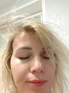 Snapshot of Linda_Gregory chatting on December 16, 2024, 1:42 am Linda Gregory online show from December 16, 2024, 1:42 am