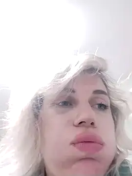 Snapshot of Linda_Gregory chatting on September 22, 2025, 12:23 am Linda Gregory online show from September 22, 2025, 12:23 am