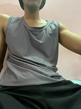 CALVINXXX online show from December 18, 2024, 11:40 pm