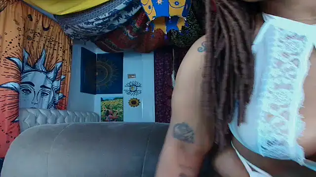 ElizaGrey  online show from February 18, 2026, 11:06 am