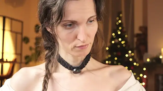 yulladao online show from January 8, 2026, 5:26 pm