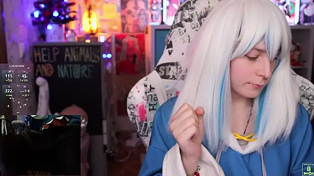 ShiroiFubuki online show from January 16, 2025, 5:32 am