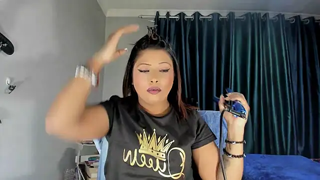 Snapshot of IndianBibix chatting on September 29, 2025, 3:39 pm IndianBibix online show from September 29, 2025, 3:39 pm