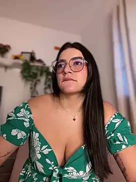 Lia flowers online show from January 30, 2025, 11:02 pm