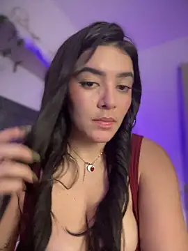 Lia flowers online show from March 23, 2025, 6:05 am