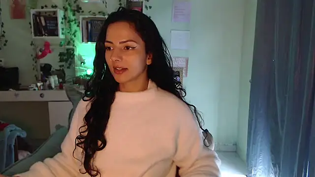 BeellyDance online show from May 15, 2026, 4:03 pm
