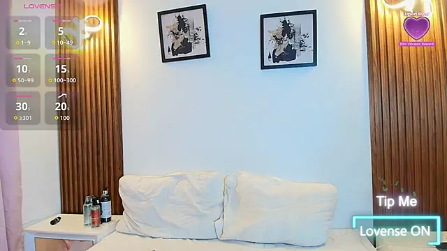 Snapshot of SofiaSweet_ chatting on April 12, 2026, 11:10 pm SofiaSweet online show from April 12, 2026, 11:10 pm