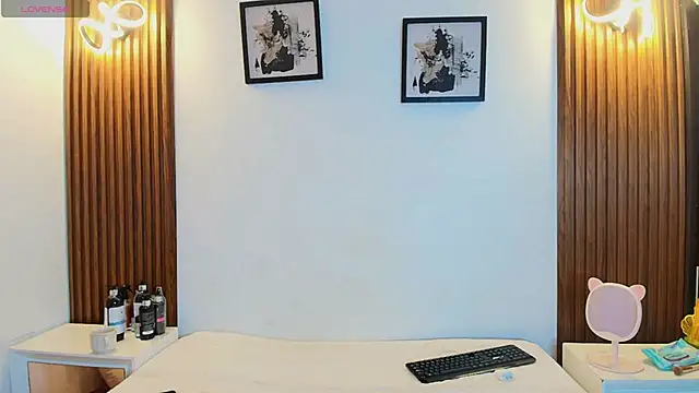Snapshot of SofiaSweet_ chatting on May 8, 2026, 9:58 am SofiaSweet online show from May 8, 2026, 9:58 am