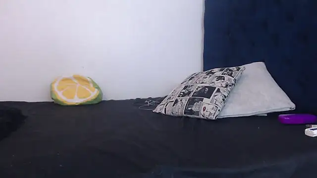 Snapshot of queenofwetqueens chatting on November 14, 2025, 4:38 pm queenofwetqueens online show from November 14, 2025, 4:38 pm