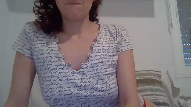 Snapshot of zorritasuperhot chatting on May 9, 2026, 6:35 pm zorritasuperhot online show from May 9, 2026, 6:35 pm