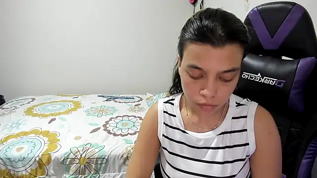 Snapshot of LuisaReyes_2911 chatting on May 10, 2026, 1:55 am LuisaReyes 2911 online show from May 10, 2026, 1:55 am