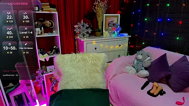 Snapshot of Queen_baby chatting on December 15, 2024, 1:57 am Queen baby online show from December 15, 2024, 1:57 am