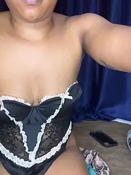 Snapshot of sweetestval chatting on November 25, 2025, 8:47 am sweetestval online show from November 25, 2025, 8:47 am