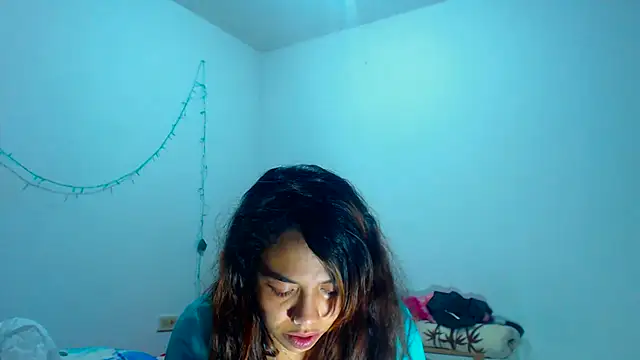 AmaraRoberts420 online show from December 7, 2024, 1:03 am