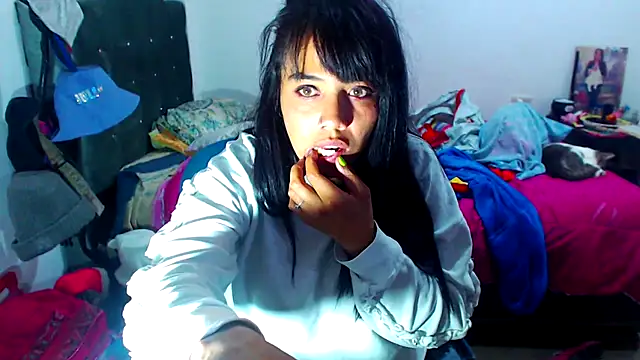 AmaraRoberts420 online show from September 14, 2025, 12:32 am