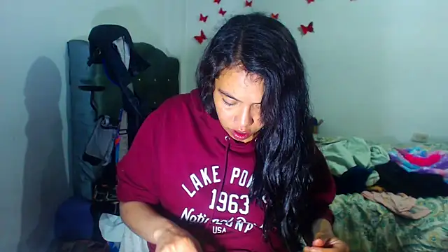 AmaraRoberts420 online show from November 29, 2025, 4:04 am