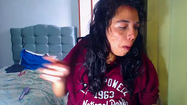 Snapshot of AmaraRoberts420 chatting on January 11, 2026, 5:18 pm AmaraRoberts420 online show from January 11, 2026, 5:18 pm