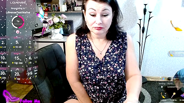 Snapshot of BeatriksS chatting on November 8, 2025, 3:34 pm BeatriksS online show from November 8, 2025, 3:34 pm