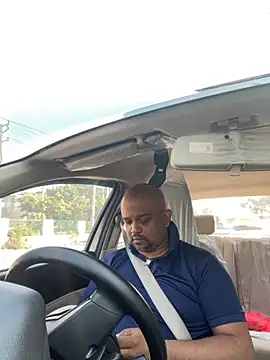 Dick 6inches online show from November 16, 2025, 4:07 am