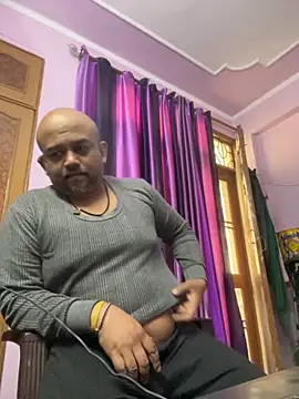 Dick 6inches online show from November 28, 2025, 10:29 am