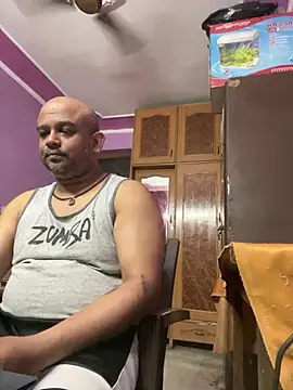 Dick 6inches online show from April 23, 2026, 1:02 pm