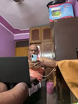Snapshot of Dick_6inches chatting on May 4, 2026, 8:54 am Dick 6inches online show from May 4, 2026, 8:54 am