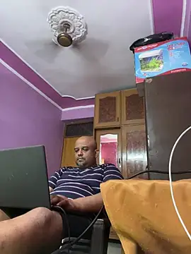 Snapshot of Dick_6inches chatting on May 9, 2026, 6:51 am Dick 6inches online show from May 9, 2026, 6:51 am