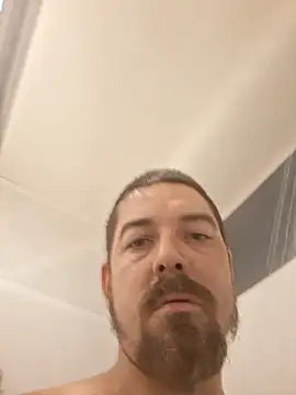 Snapshot of hungandhard87 chatting on March 20, 2026, 7:52 pm hungandhard87 online show from March 20, 2026, 7:52 pm