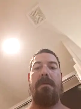Snapshot of hungandhard87 chatting on May 22, 2026, 8:03 pm hungandhard87 online show from May 22, 2026, 8:03 pm