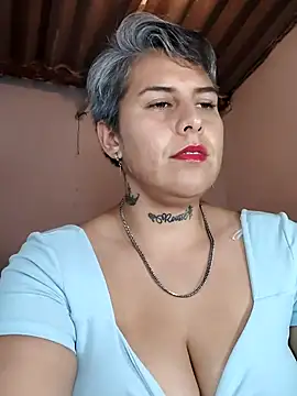 Yessi rousse online show from June 4, 2026, 2:39 am