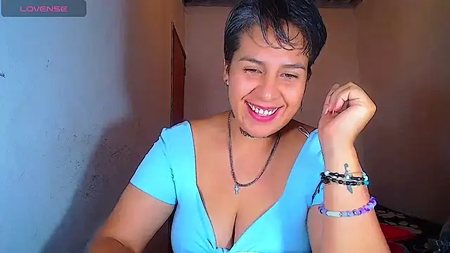 Yessi rousse online show from July 13, 2026, 11:02 am
