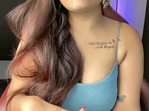 Snapshot of shanayaaa_1 chatting on November 12, 2025, 6:30 pm shanayaaa 1 online show from November 12, 2025, 6:30 pm