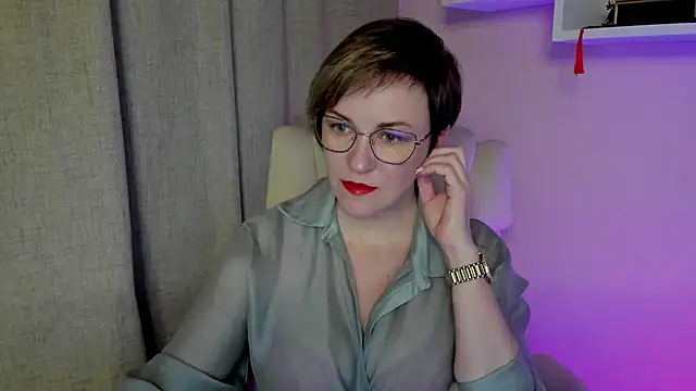 Snapshot of feliziaDesire chatting on May 23, 2026, 6:29 am feliziaDesire online show from May 23, 2026, 6:29 am