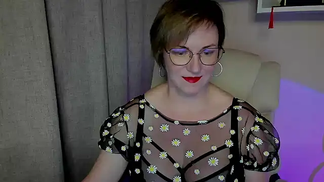 Snapshot of feliziaDesire chatting on June 12, 2026, 4:28 pm feliziaDesire online show from June 12, 2026, 4:28 pm