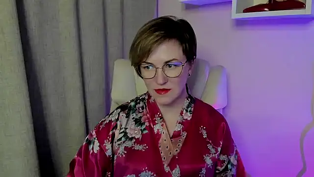 Snapshot of feliziaDesire chatting on June 16, 2026, 1:14 pm feliziaDesire online show from June 16, 2026, 1:14 pm