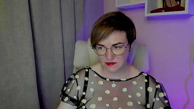 feliziaDesire online show from June 30, 2026, 7:04 pm