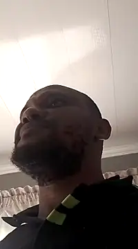 Snapshot of TheTwist chatting on February 26, 2025, 8:37 am TheTwist online show from February 26, 2025, 8:37 am