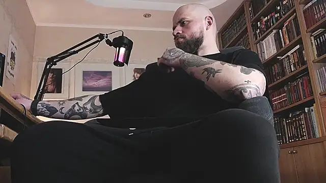 Snapshot of FindomJason chatting on May 2, 2026, 9:31 pm FindomJason online show from May 2, 2026, 9:31 pm