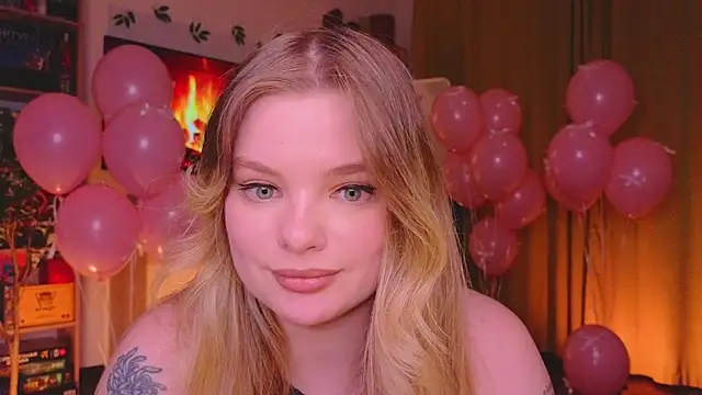 Snapshot of Hottie_Jane chatting on December 14, 2025, 1:05 pm Hottie Jane online show from December 14, 2025, 1:05 pm