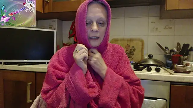 martachatte online show from December 2, 2025, 9:54 pm