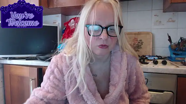 martachatte online show from February 3, 2026, 9:47 am