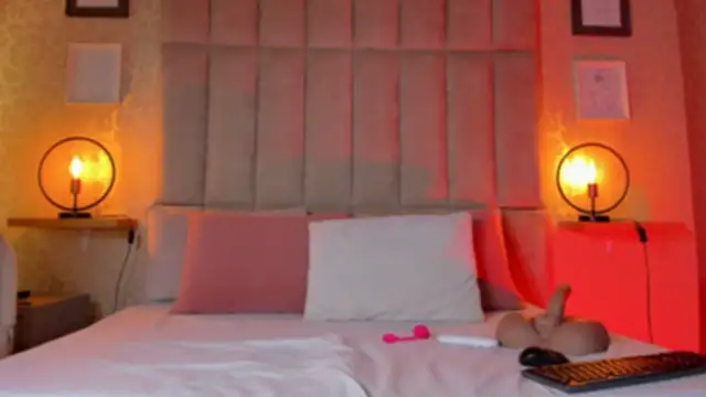 Snapshot of Ashleyy_piink chatting on October 20, 2025, 3:56 pm Ashleyy piink online show from October 20, 2025, 3:56 pm