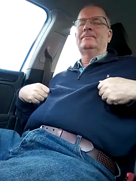 stiffandlubedxh online show from February 20, 2025, 8:58 pm