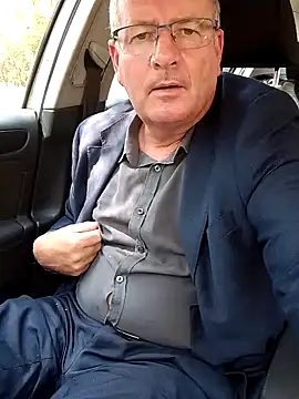 stiffandlubedxh online show from March 4, 2025, 1:55 am