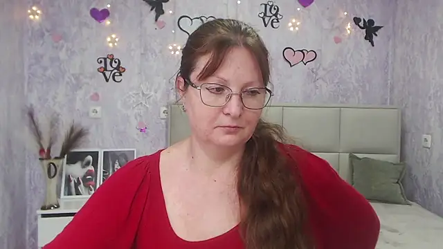 VanessaHotts online show from March 10, 2025, 12:15 pm