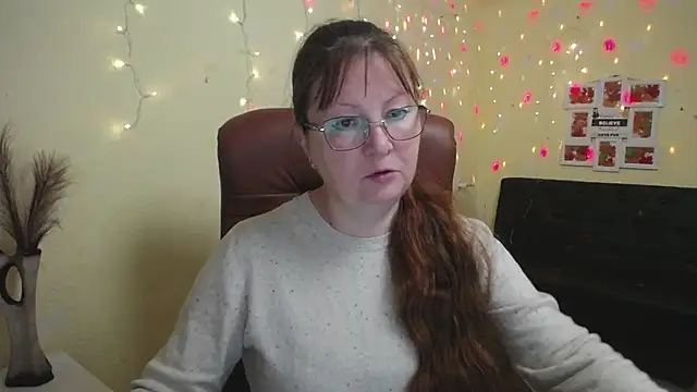 VanessaHotts online show from November 12, 2025, 6:14 am