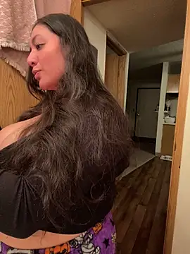 Snapshot of BustiBunny69 chatting on December 12, 2024, 5:31 am BustiBunny69 online show from December 12, 2024, 5:31 am