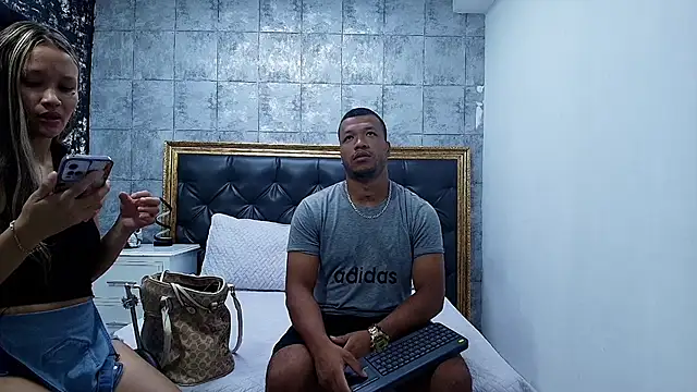 Snapshot of AnnieAndStefan chatting on March 12, 2025, 1:19 pm AnnieAndStefan online show from March 12, 2025, 1:19 pm