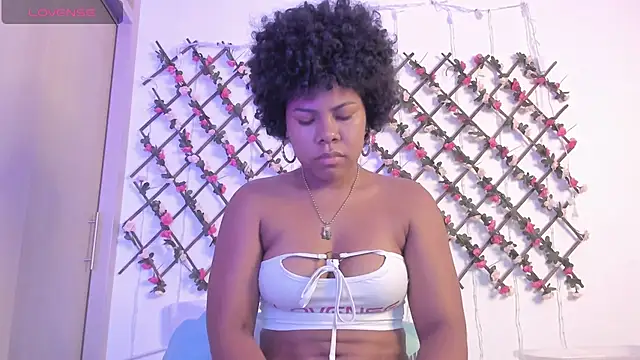 naughty ebonyy online show from June 28, 2026, 4:13 pm